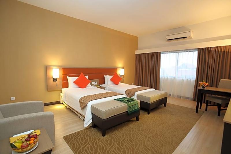 Raia Hotel & Convention Centre Terengganu Kuala Terengganu Zewnętrze zdjęcie